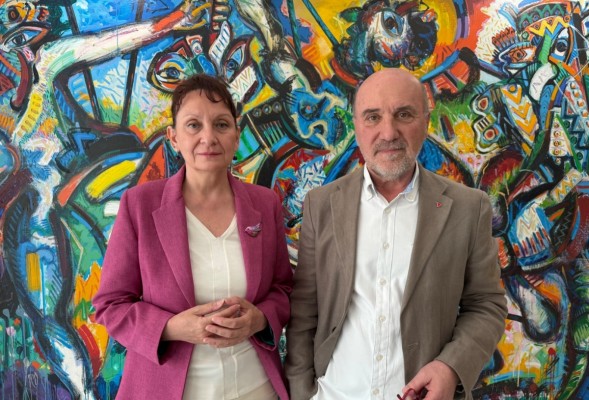 Podemos e IU consideran que la remodelación de López Miras 