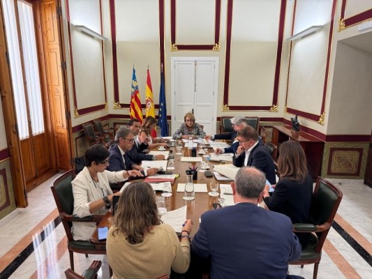 Camarero resalta que ya están en marcha más del 60% de las medidas destinadas a paliar los efectos de la Guerra de Irán