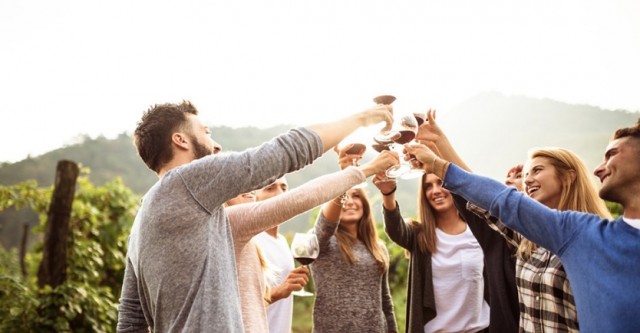 “Bodeguetas del Interior Valenciano” echa a andar con un tardeo en Requena Ciudad Española del Vino 2026