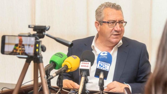 Benidorm contrata a Broseta por 17.500 euros para elaborar nuevo informe sobre cómo ejecutar la sentencia del suelo de Serra Gelada