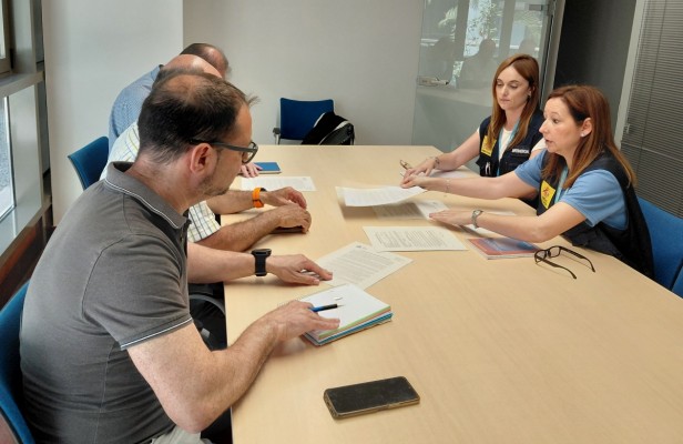 La Subdelegación del Gobierno realiza un simulacro en un buque para reforzar la coordinación ante emergencias marítimas 