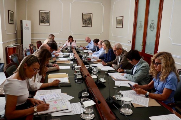El Ayuntamiento de València adjudica las obras de reparación integral del polideportivo de Orriols