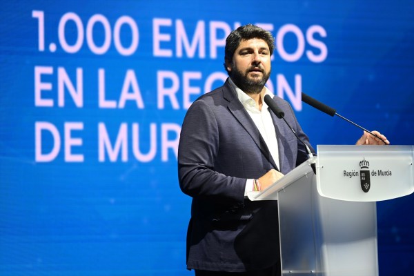 López Miras recurre a la Justicia para que Sánchez convoque la Conferencia de Presidentes