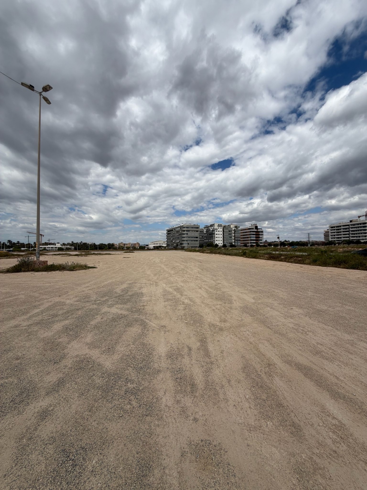 El club plantea la construcción de un aparcamiento público en superficie - Foto: PLAZA El club plantea la construcción de un aparcamiento público en superficie