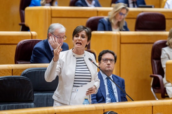 El Ministerio de Vivienda insta a la Generalitat a actuar contra 15.000 pisos turísticos ilegales