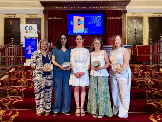 Fani Grande i Muriel Villanueva, s’alcen amb el Premi Samaruc en la XXXIV edició