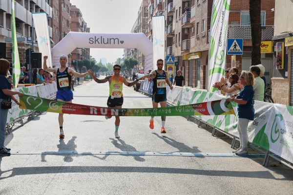 El mayo de RunCáncer se despide en Paiporta con más de 1.600 participantes y 8.110€ para la investigación