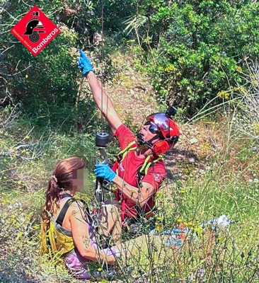 Rescatada una mujer en la senda Fosca del Montgó con posible fractura de tobillo