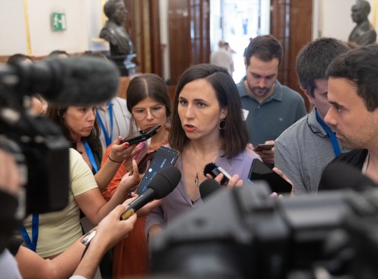 Belarra anuncia un acuerdo con PSOE para apoyar el decreto anticrisis a cambio de mantener el bono eléctrico