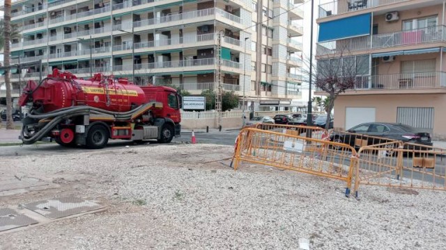 El Síndic vuelve a reñir a El Campello por no responder; esta vez, en materia de alcantarillado