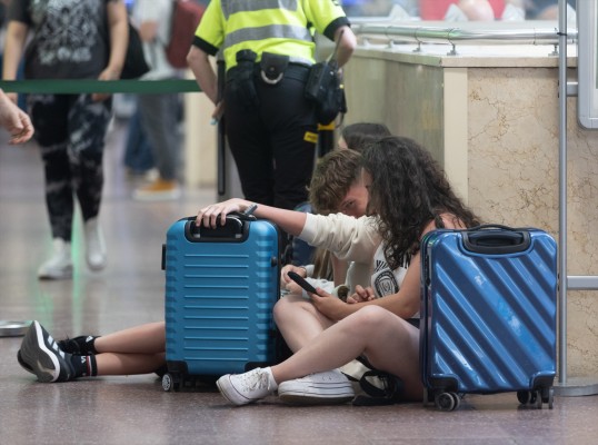 Una avería en un tren causa retrasos en la alta velocidad desde Chamartín
