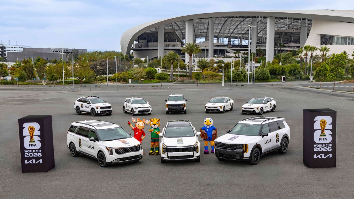 Kia marca un hito global de la Copa Mundial de la FIFA 2026™ con la entrega oficial de vehículos