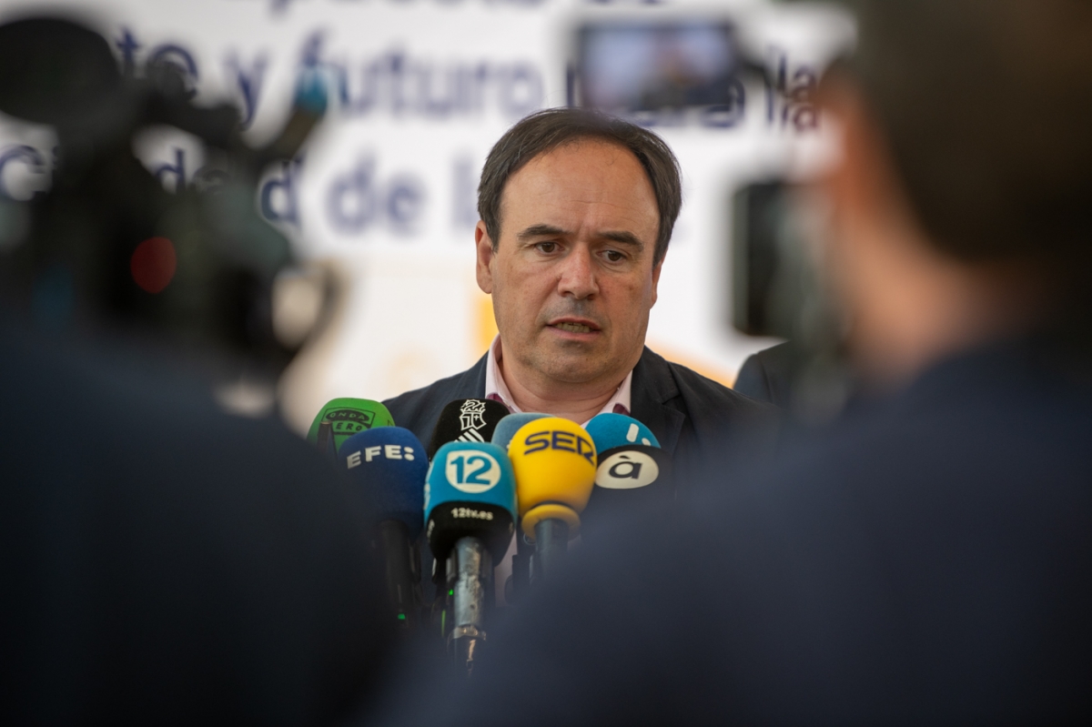 Pérez Llorca marca la PAU como 