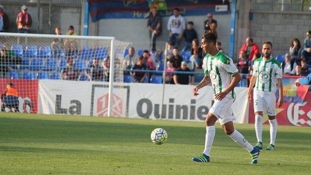 El Elche no planta cara ante el Córdoba y se aleja de la promoción