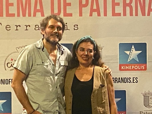 Chus Gutiérrez y Salva Reina presentan en València 'Tu madre o la mía. Guerra de suegras'