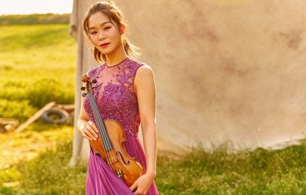 La OSRM recibe este viernes a la violinista estadounidense Esther Yoo y a la directora alemana Johanna Malangré 