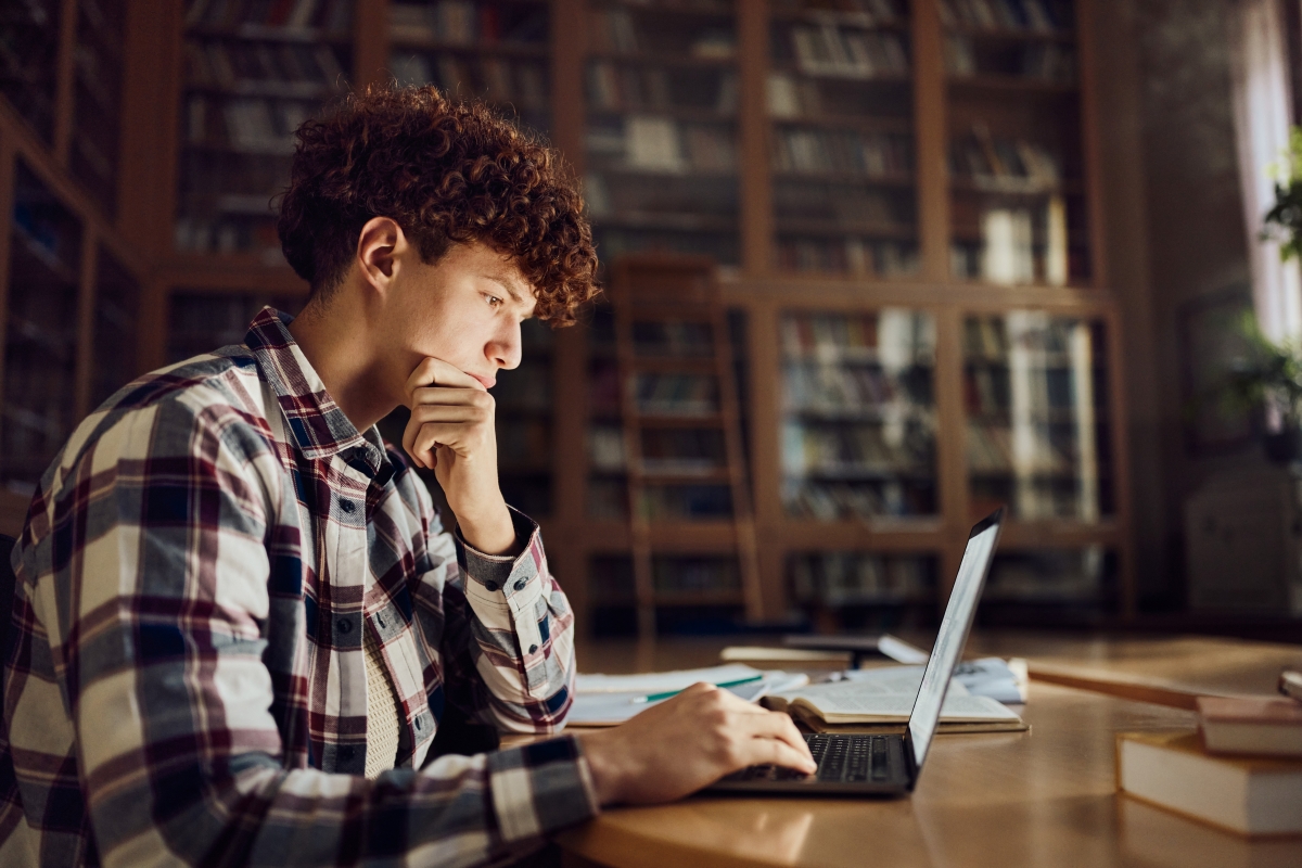 El valor del pensamiento crítico en la era digital