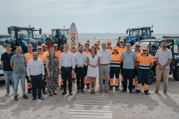Del nuevo mobiliario a las bicicletas acuáticas: Castelló inaugura la temporada de playas con más servicios
