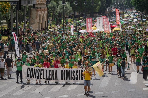 Educación y sindicatos, en un limbo negociador mientras las protestas docentes aguantan el pulso
