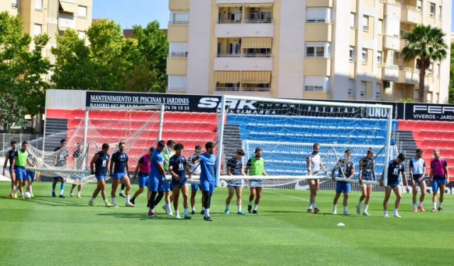 El Eldense encara su tercera semana de pretemporada con un amistoso con el Oviedo