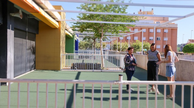 Onda realiza acciones de mantenimiento en sus centros educativos de cara al inicio del nuevo curso