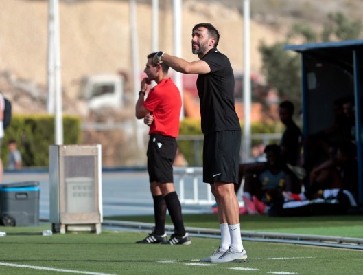 El Elche vive su semana más dura de pretemporada con pruebas ante Intercity y Nottingham