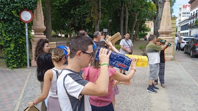 La UJI inicia un ciclo de talleres para conocer cómo observar el eclipse total de sol de una forma segura