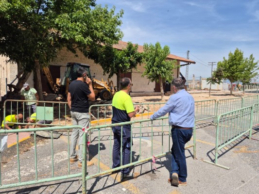 Villena renueva las aceras de la Ronda de la Estación dentro de su plan de mejora urbana