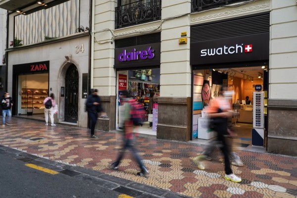 Más allá de Colón: Plaza de la Reina y San Vicente emergen como nuevos focos comerciales en València
