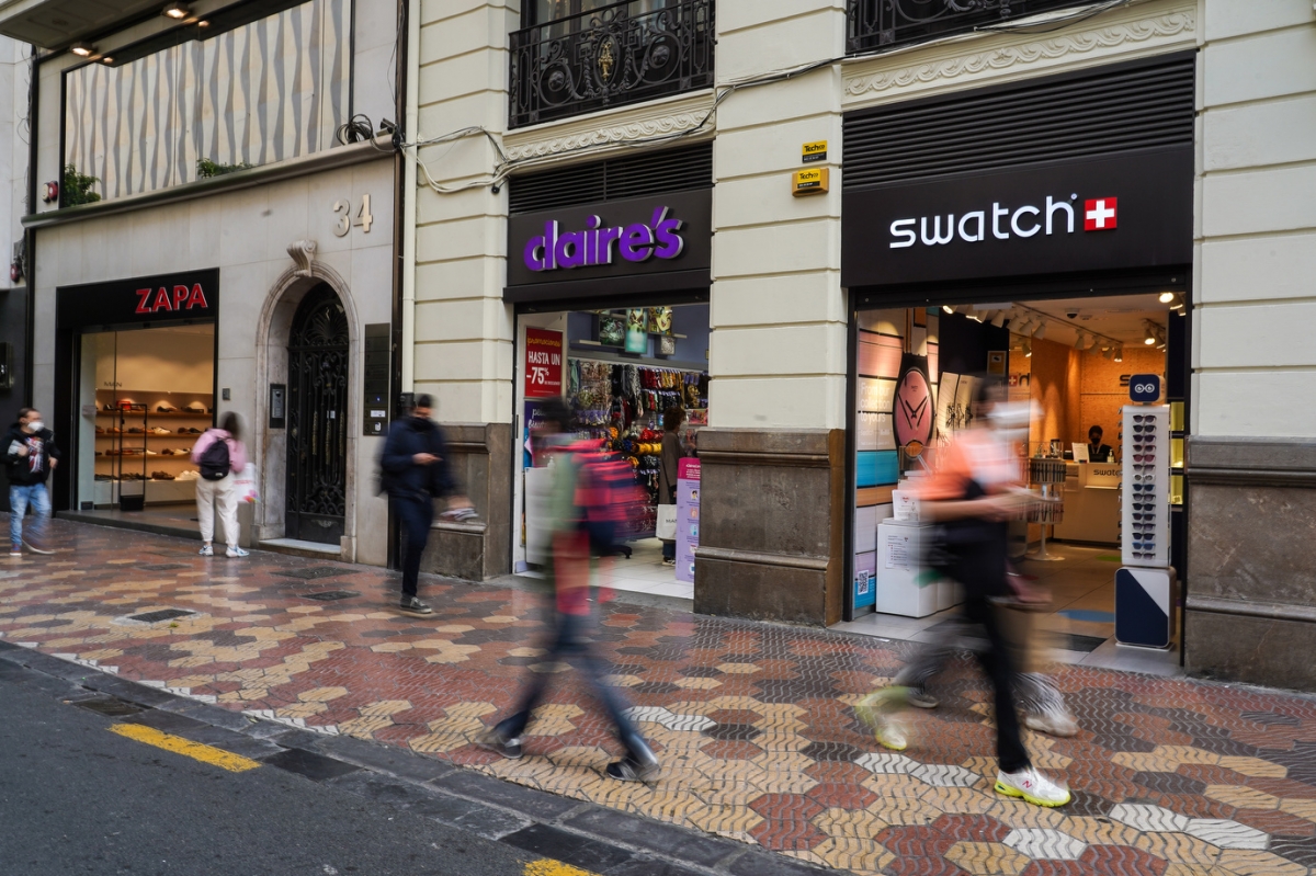 Más allá de Colón: Plaza de la Reina y San Vicente emergen como nuevos focos comerciales en València