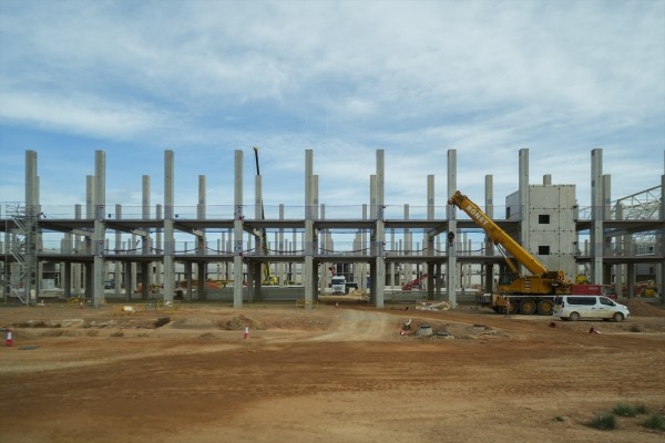 La Generalitat prevé iniciar las obras del Battery Campus de PowerCo antes de final de año y abrir en el curso 2027-28