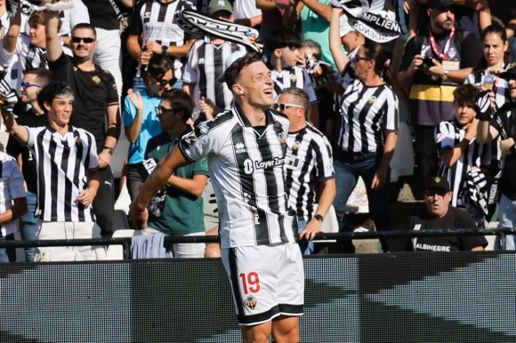 El danés Jakobsen es duda frente al Celta Fortuna
