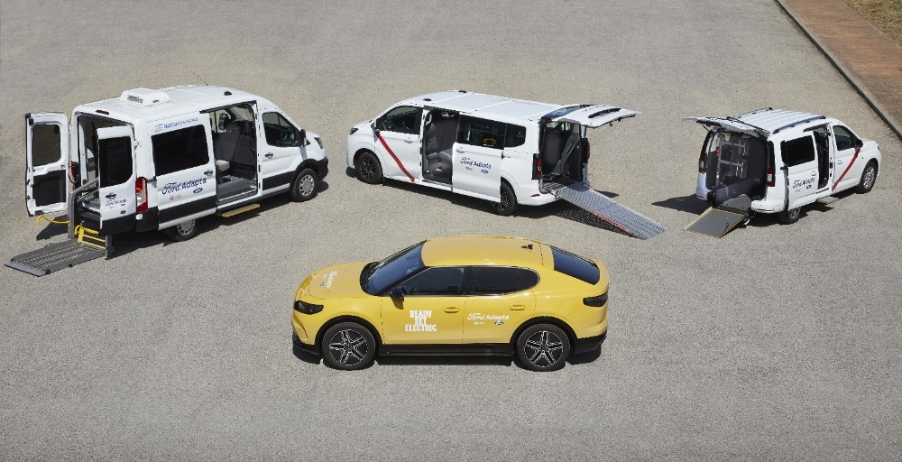 Ford Adapta presenta en València el nuevo Capri 100% eléctrico y la Tourneo Connect Eurotaxi y refuerza su oferta de movilidad inclusiva