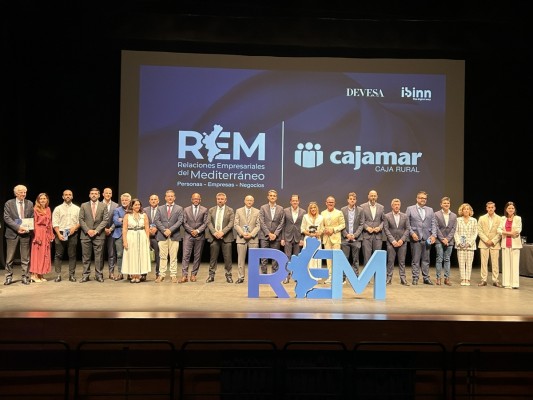 L’Auditori de La Nucía acoge la Gala de los XIX Premios REM Cajamar con 14 empresas galardonadas