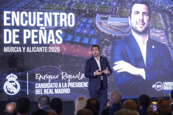 La presidencia del Madrid se juega en Murcia: Riquelme reúne a 500 peñistas y socios en El Palmar