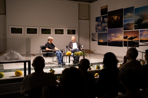 La Fundació Caixa Castelló acoge una reflexión de Vicent Todolí acerca del arte, la tierra y el tiempo
