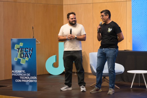 El Tech Day, entre Alicante y Elche, premia el talento y busca conectar empresas y líderes tecnológicos