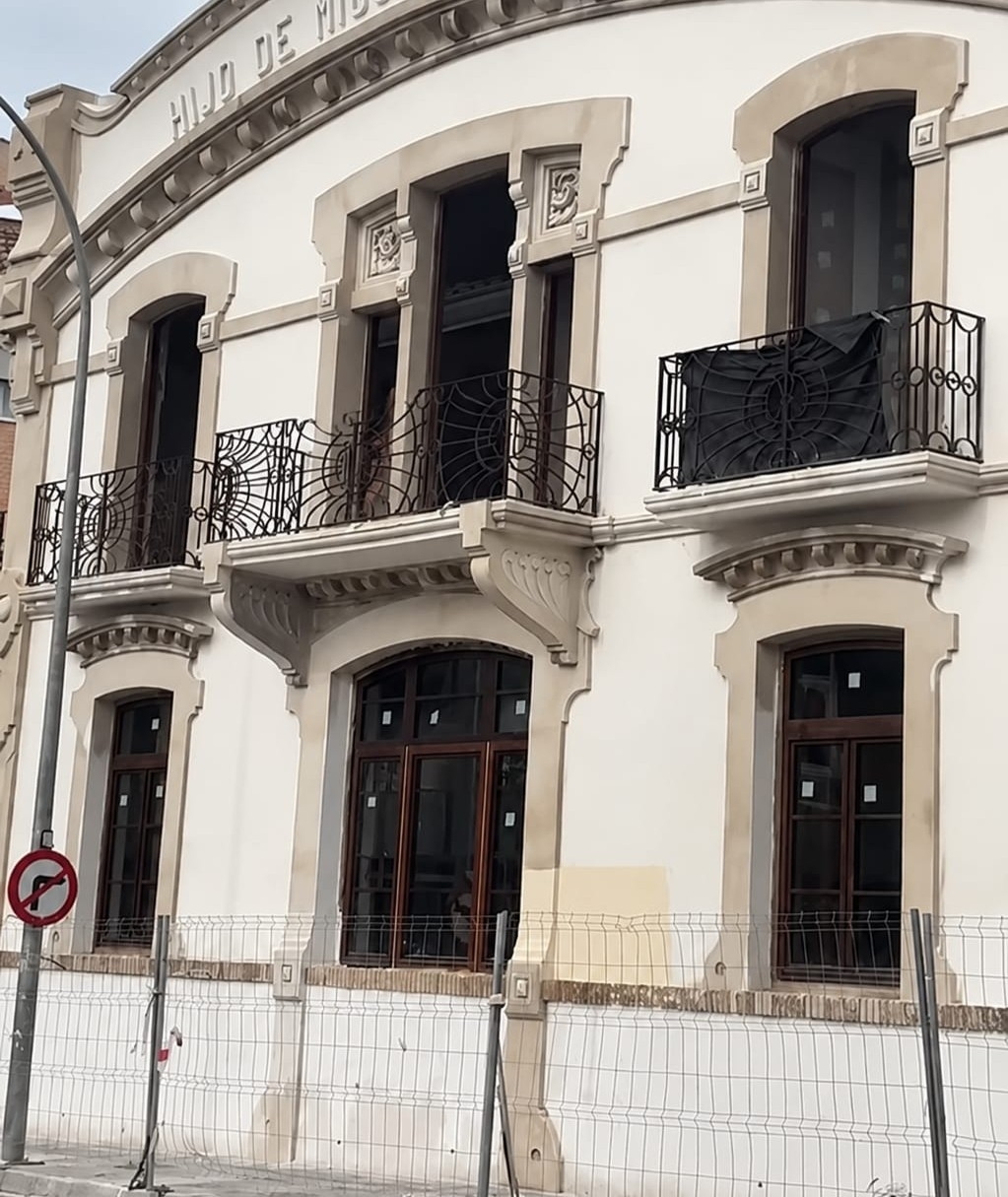 SuperDirecto prepara su llegada a Barrio Peral con un supermercado en el histórico edificio de la Fundición Frigard