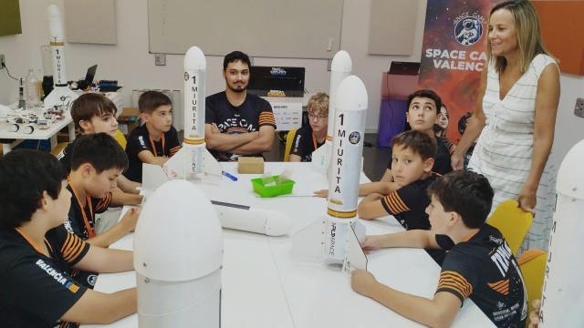 València lidera la formación de futuros astronautas españoles con Space Camp