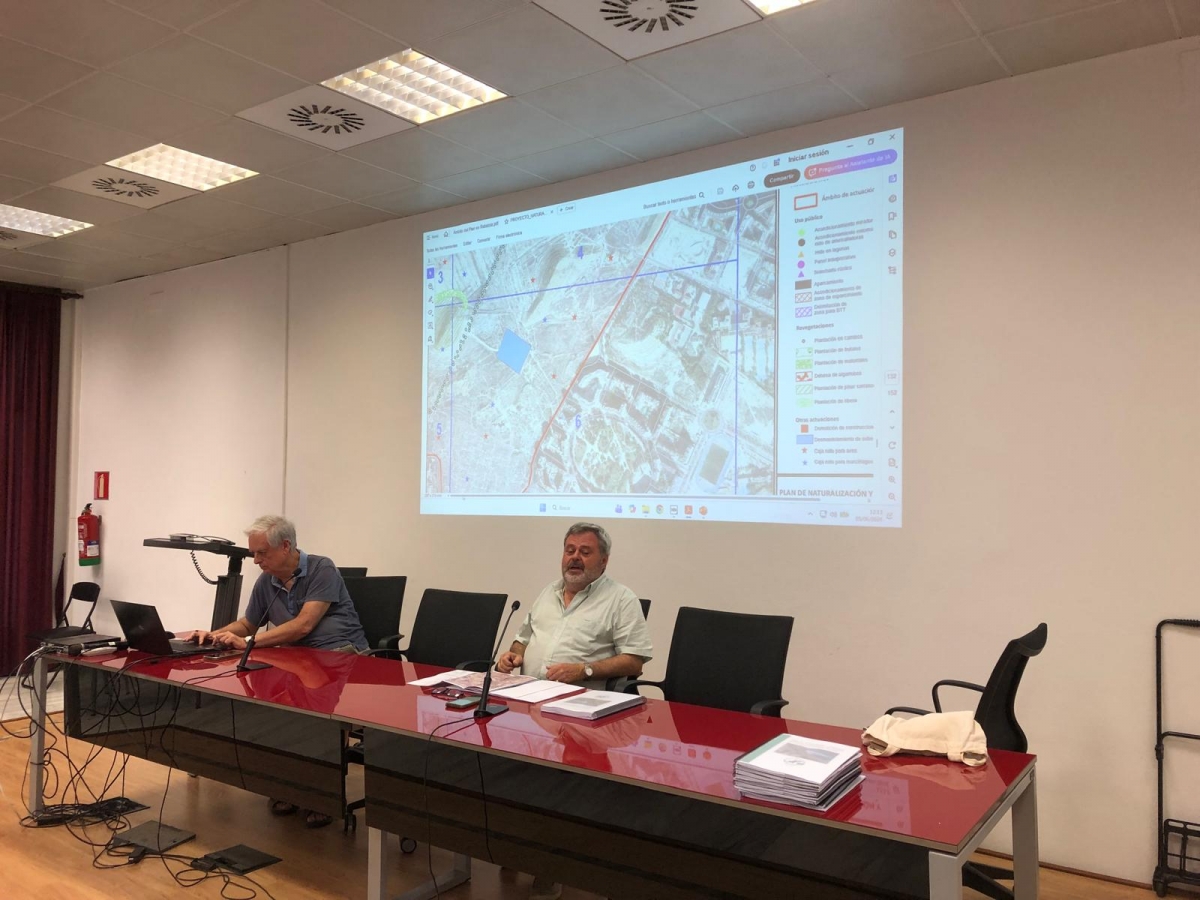Arribas y Martín Baraja, en la presentación del proyecto de renaturalización de Rabasa.