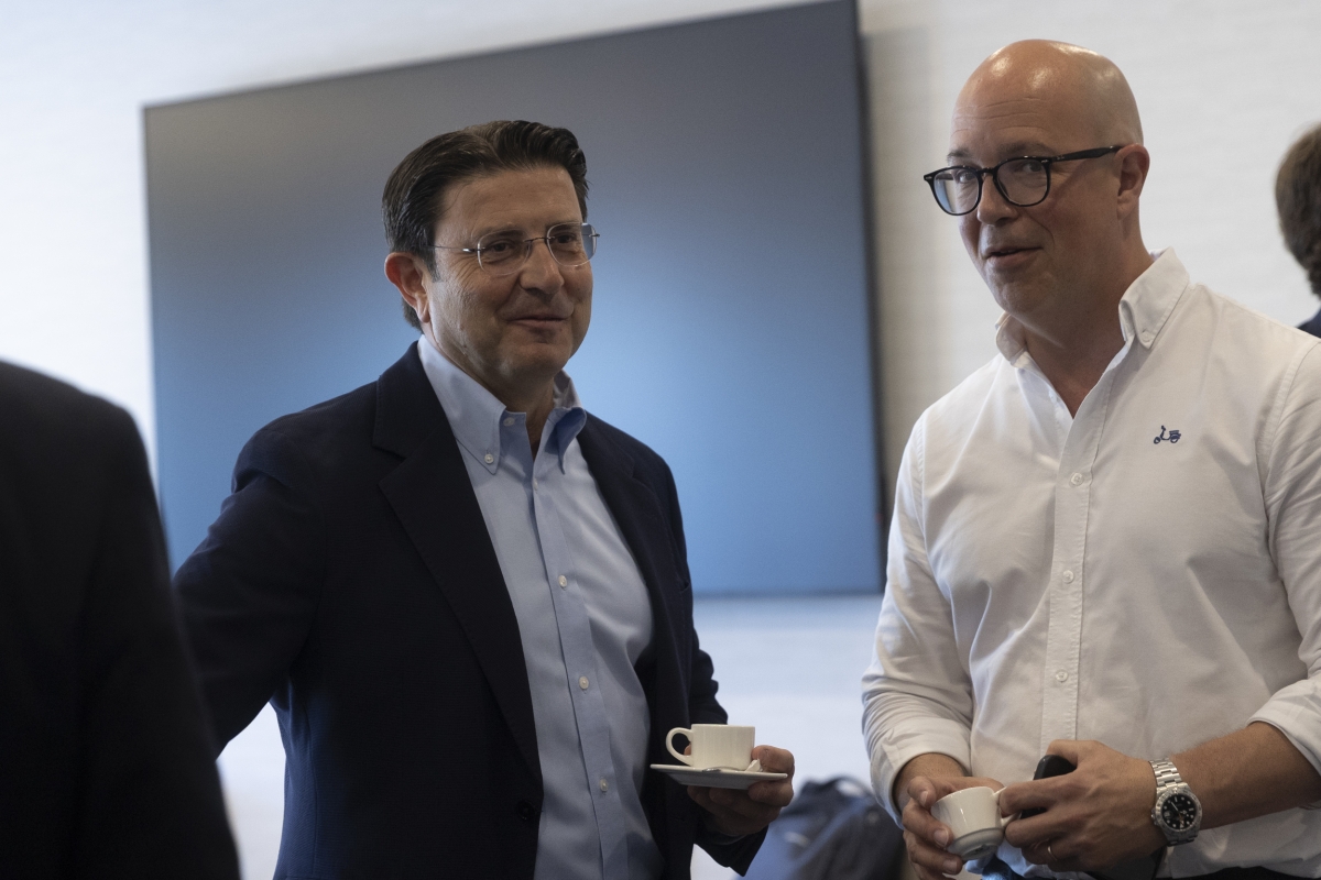  Las imágenes del desayuno ‘Invertir para crear valor: el papel de los holdings en el desarrollo económico valenciano’
