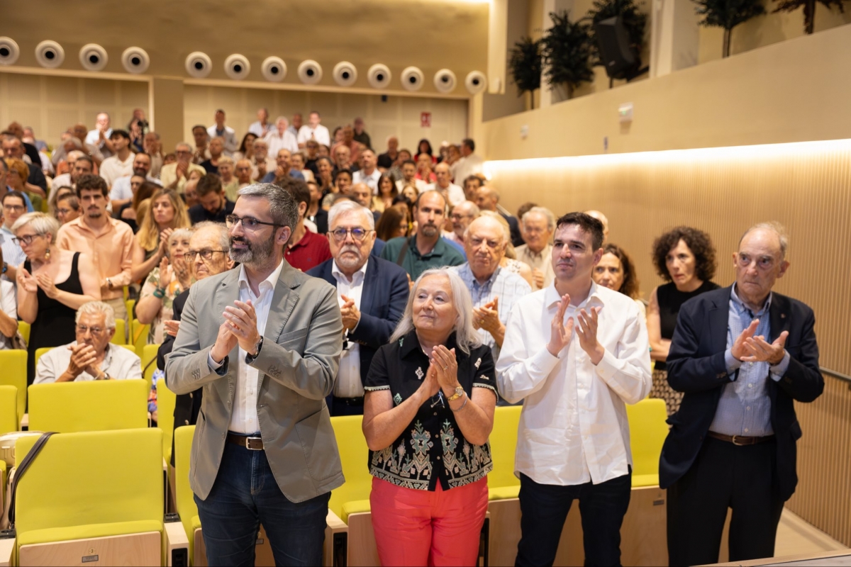 El PSOE revindica su legado y rinde homenaje a Andrés Hernández Ros, Carlos Collado y María Antonia Martínez