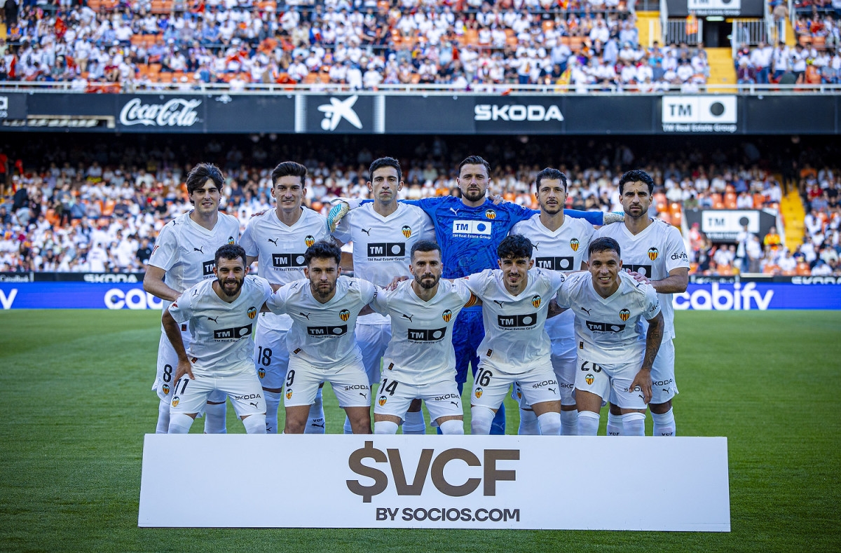 La plantilla del Valencia CF baja su valor en el mercado
