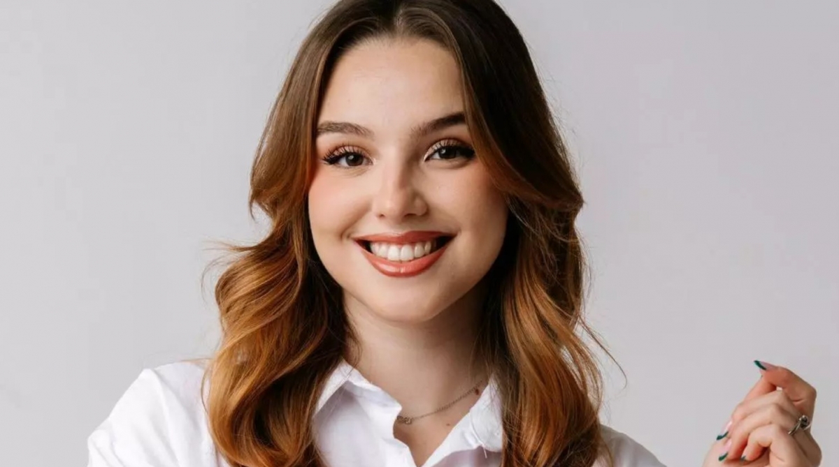 Alicia Catalán (Kalon Bay) publica su primera novela: 