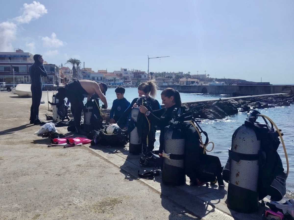 Más de 500 voluntarios se implican en la macrolimpieza de fondos marinos de la Región de Murcia
