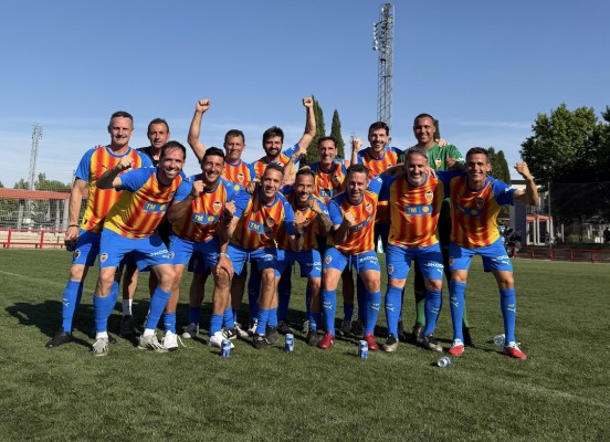 El Valencia CF, campeón de España de Fútbol 7 de veteranos tras ganar al Atlético en la final 