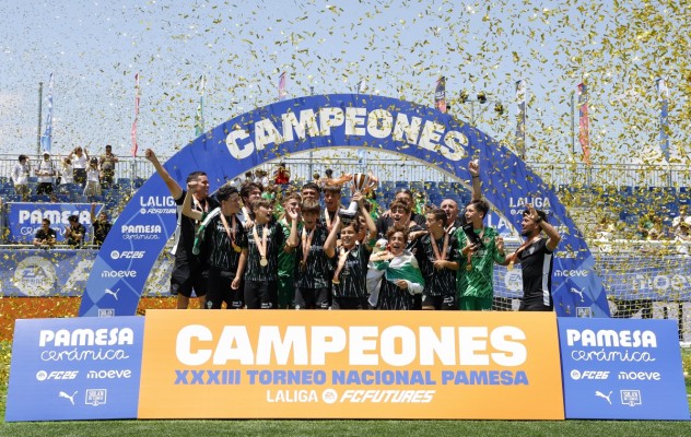 La cantera del Elche CF conquista el Torneo Liga Futures tras vencer al Real Madrid en la final