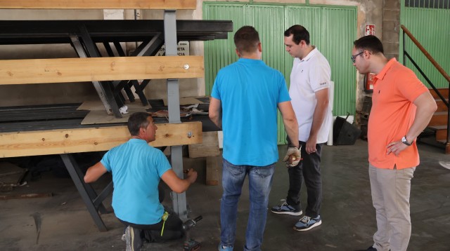 Onda refuerza la seguridad de los encierros de Fira d’Onda con nuevas barreras en la plaza del Pla

