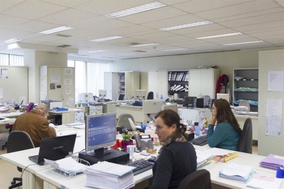 Tres de cada diez empleos valencianos ya están en riesgo por la inteligencia artificial
