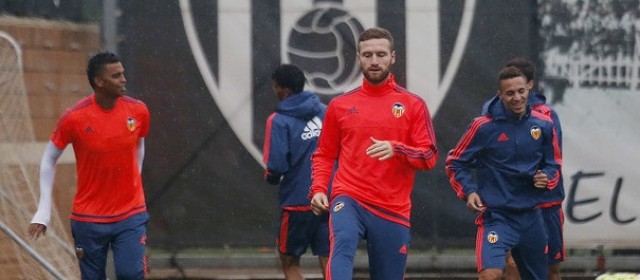 Mustafi vuelve a las órdenes de Nuno